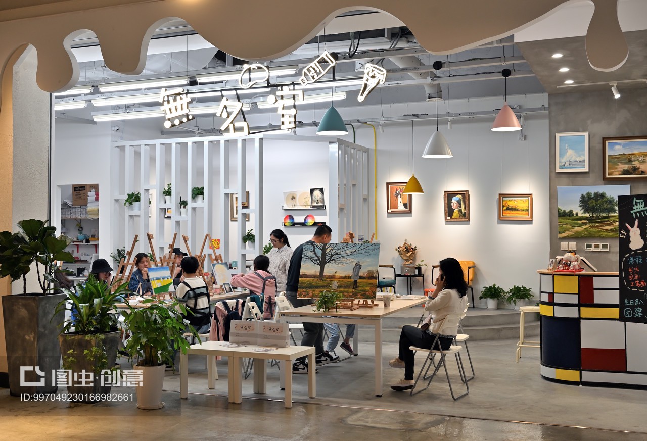 城市社区油画培训工作室纪实