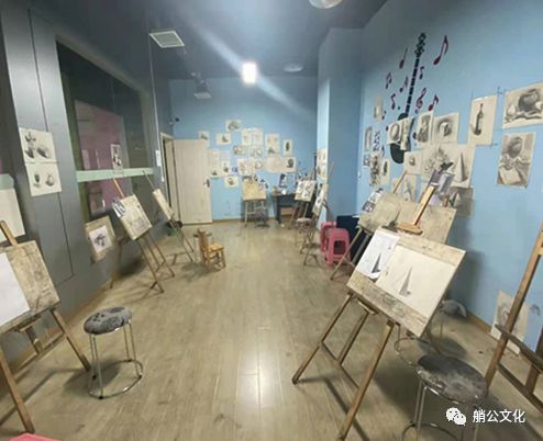 25日晚19点,艄公文化艺术培训中心在龙船天街将有大动作